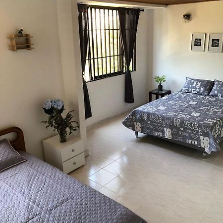 Habitaciones Independientes Cerca Al Aeropuerto 1 Cartagena Екстер'єр фото