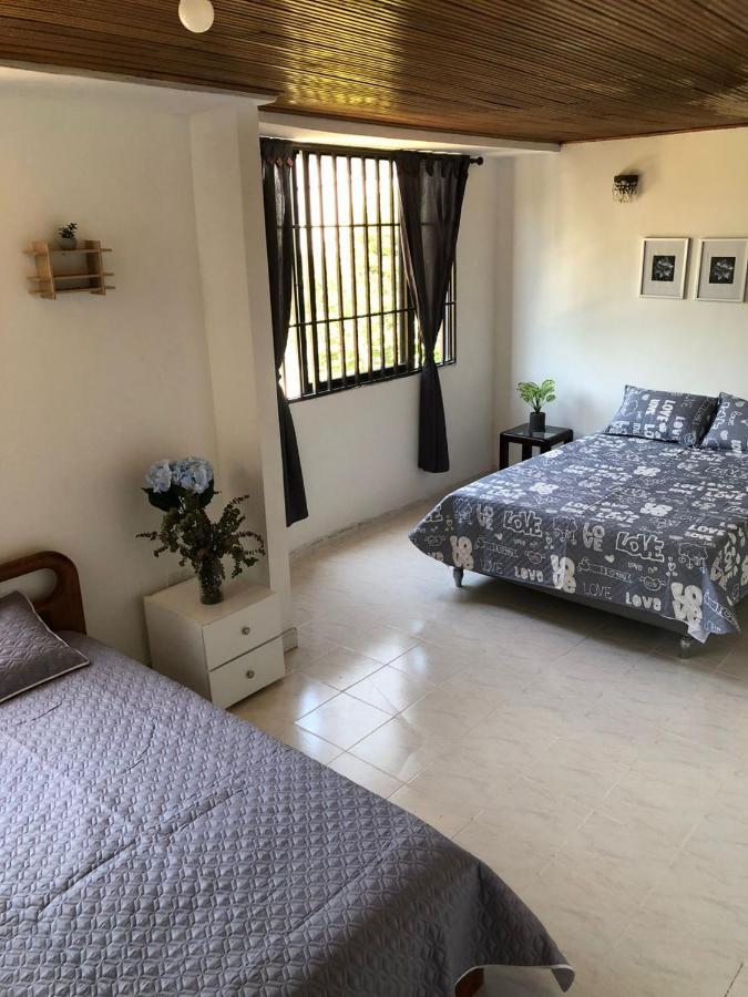 Habitaciones Independientes Cerca Al Aeropuerto 1 Cartagena Екстер'єр фото